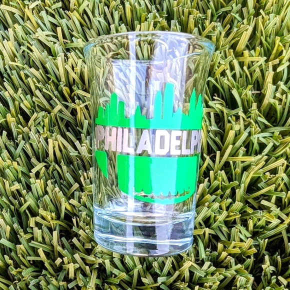 NEW 3pc Custom Philadelphia Eagles Shot Glass Set - Picture 5 of 7